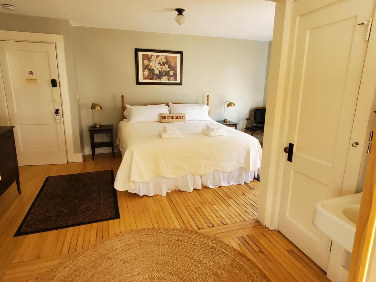 The Cornish Inn Экстерьер фото