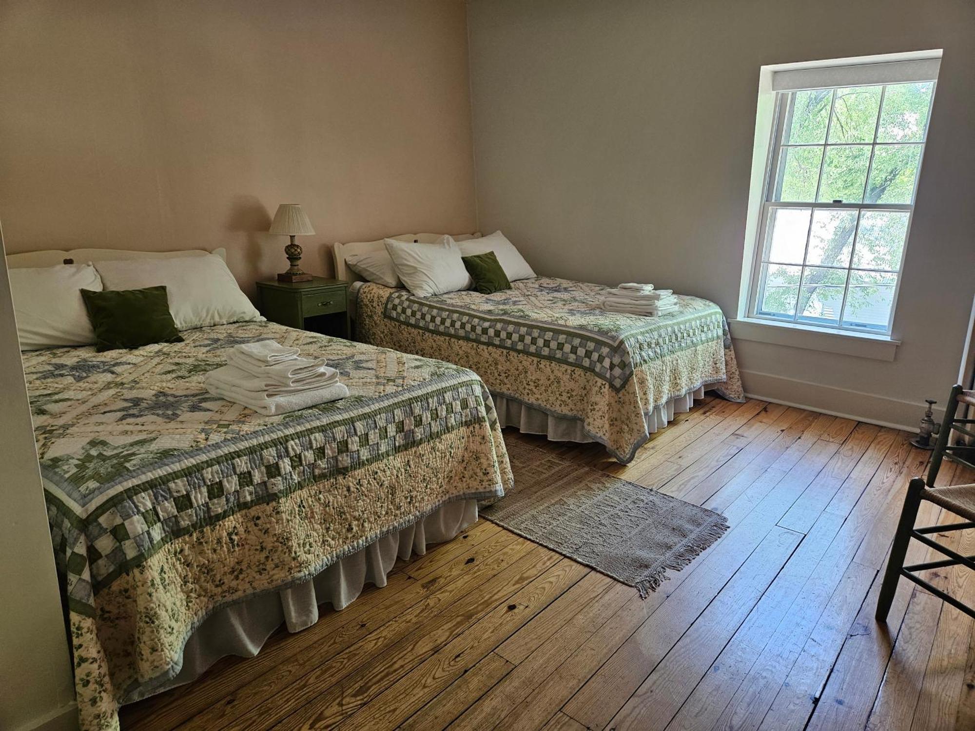 The Cornish Inn Экстерьер фото